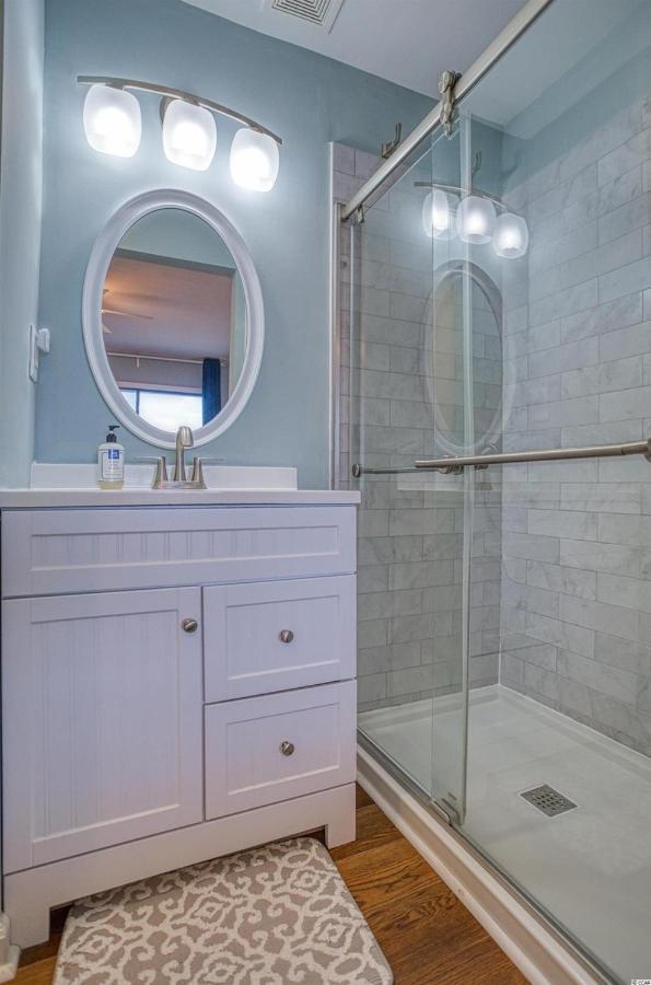 Beautiful Beachfront-Oceanfront First Floor 2Br 2Ba Condo In Cherry Grove, North Myrtle Beach! Renovated With A Fully Equipped Kitchen, 3 Separate Beds, Pool, Private Patio & Steps To The Sand! Exteriör bild